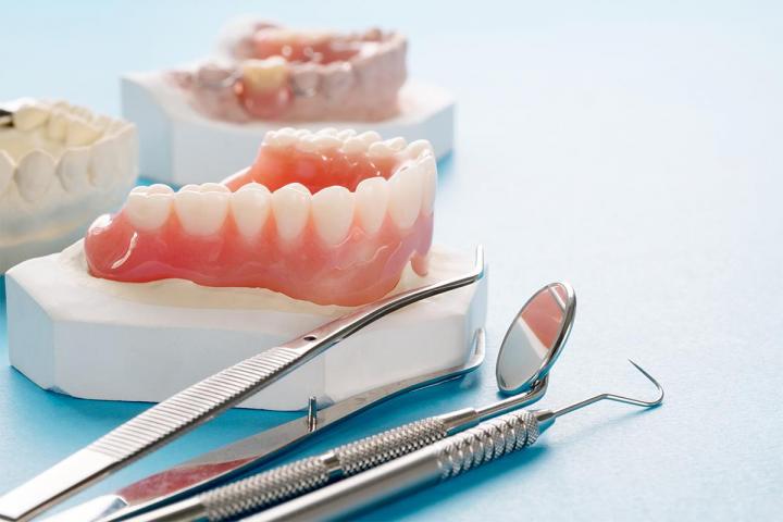 Denture repair and manufacture Boisbriand