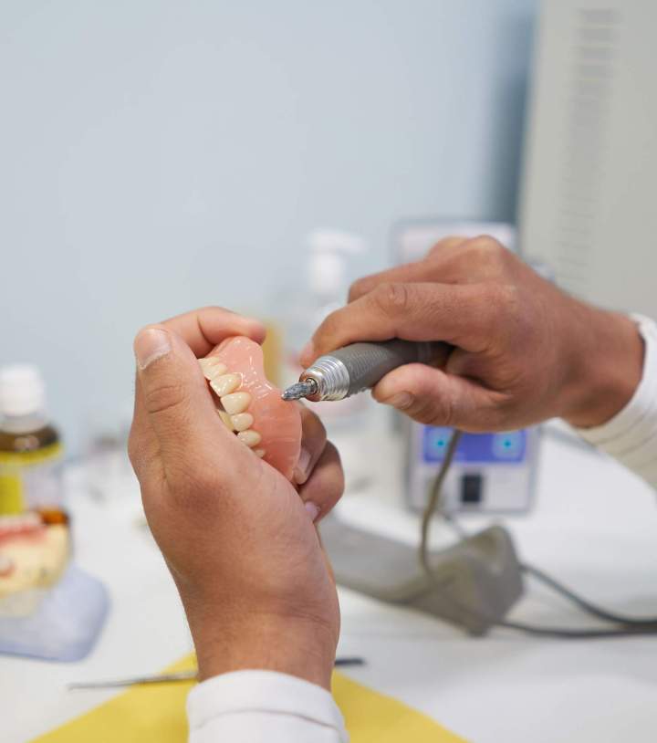 Prosthesis repair in Boisbriand